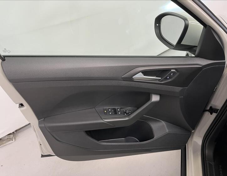 Volkswagen T-Cross 14