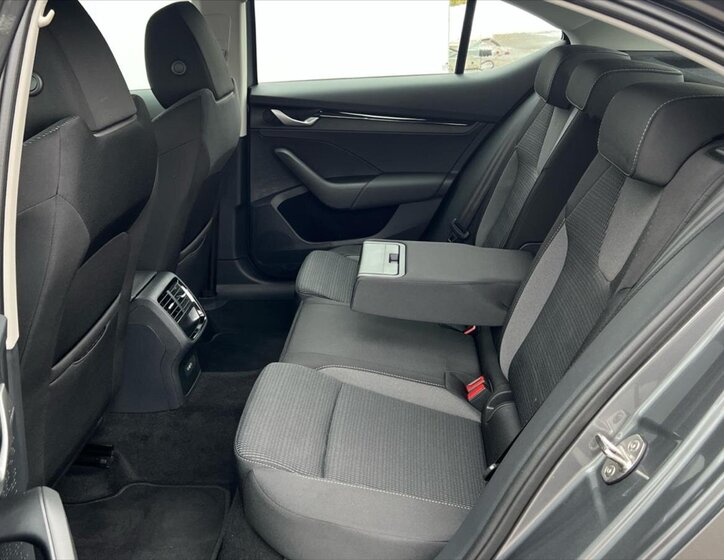 Škoda Octavia Sedan 1,5 l 110 kw