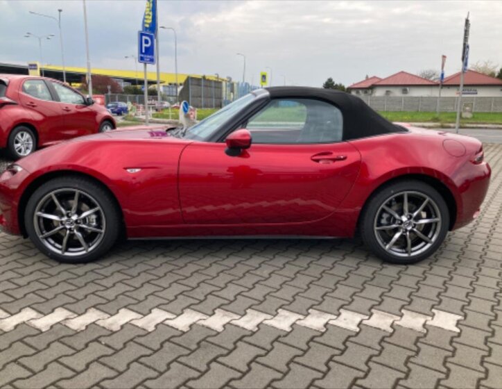 Mazda MX-5 Kabriolet 1,5 l 0