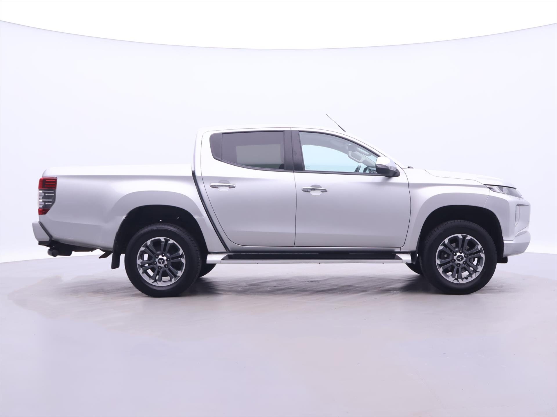 Mitsubishi L200 Pick-up 2,3 l 110 kw