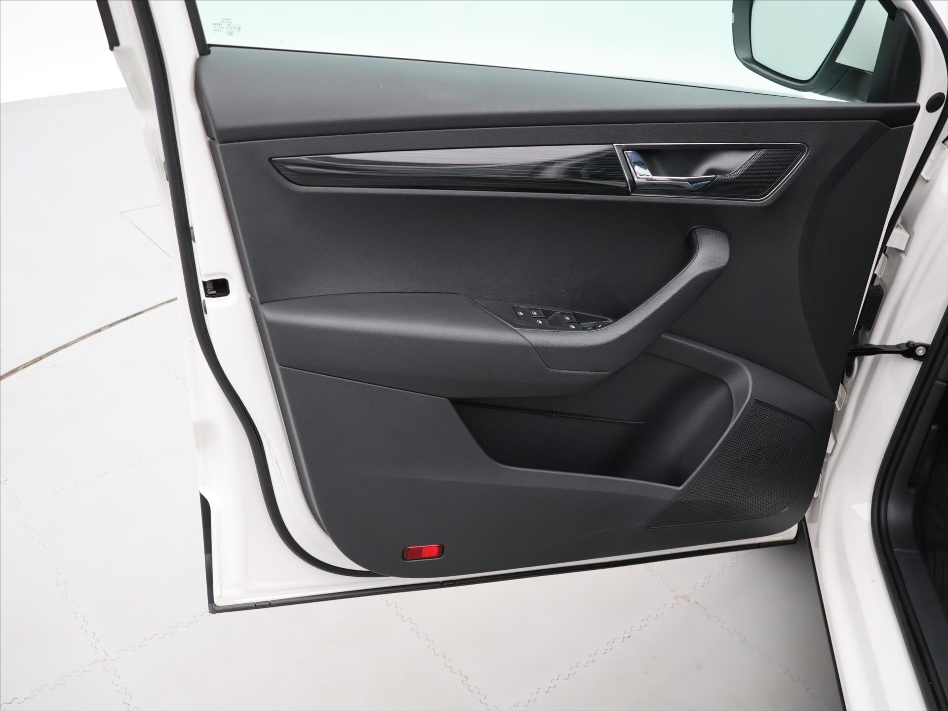 Škoda Karoq SUV / Terénní 1,6 l 85 kw