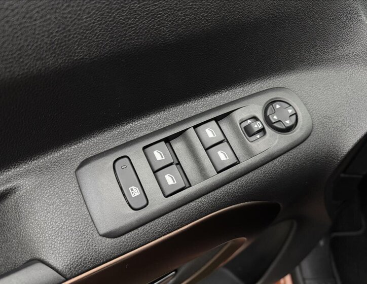 Peugeot Rifter MPV 1,5 l 96 kw