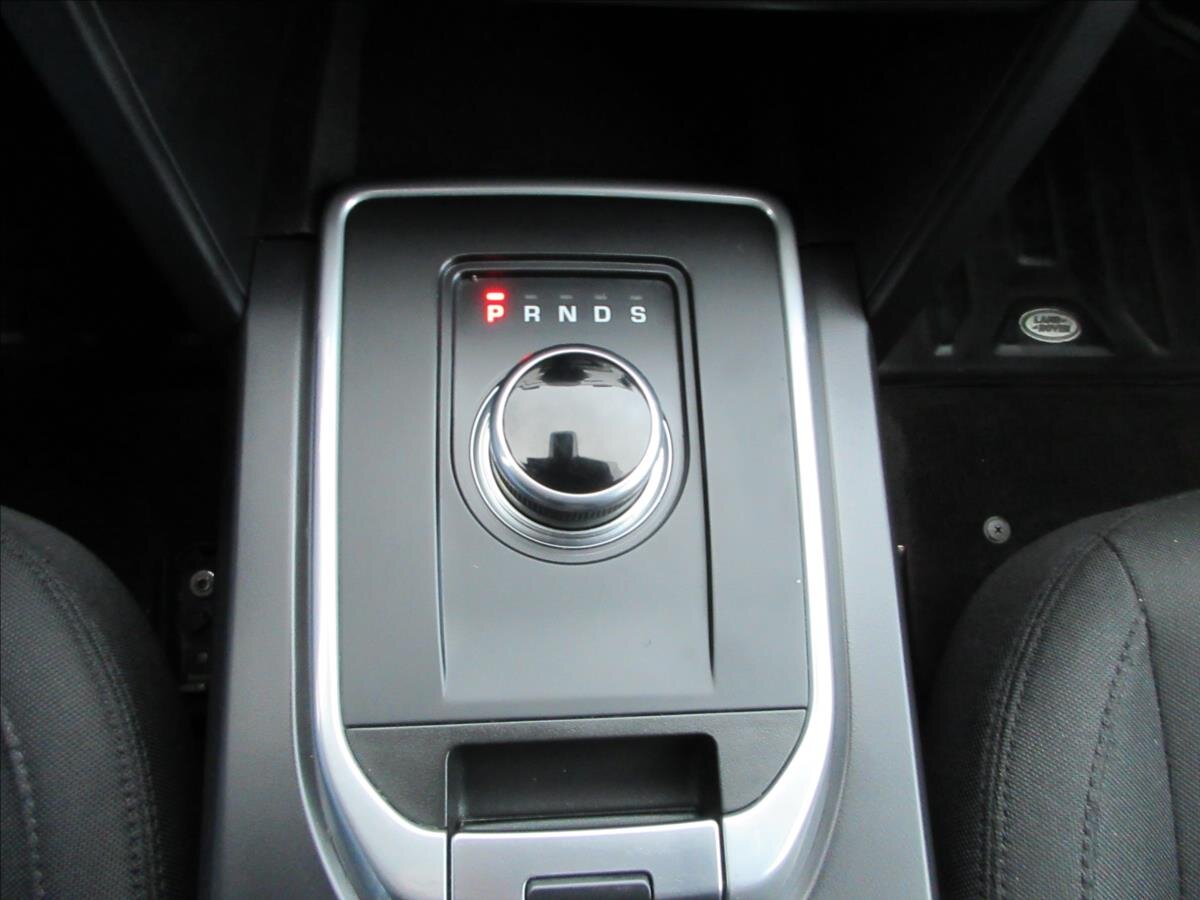 Land Rover Discovery Sport SUV 2,0 l 110 kw