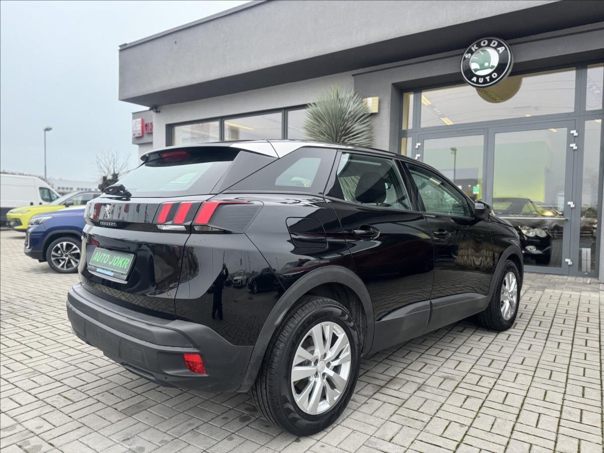 Peugeot 3008 SUV 1,2 l 96 kw