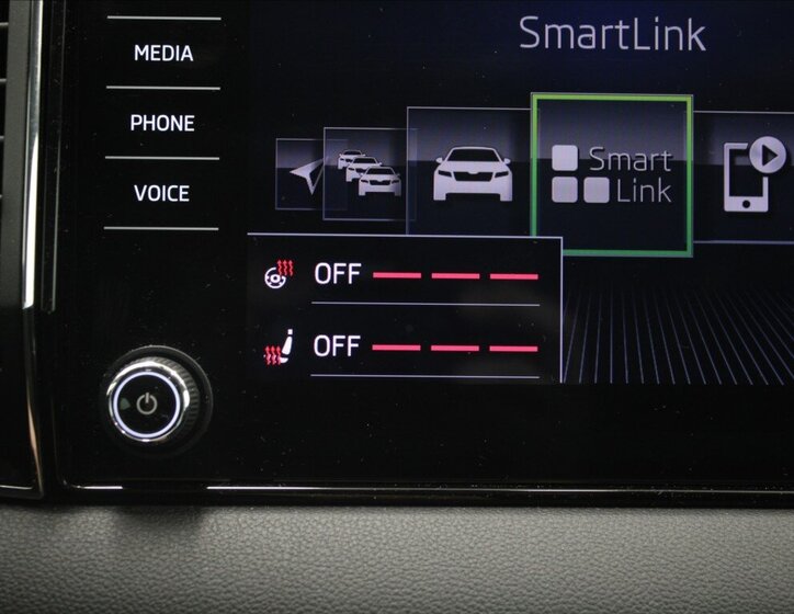 Škoda Karoq SUV 1,5 l 110 kw