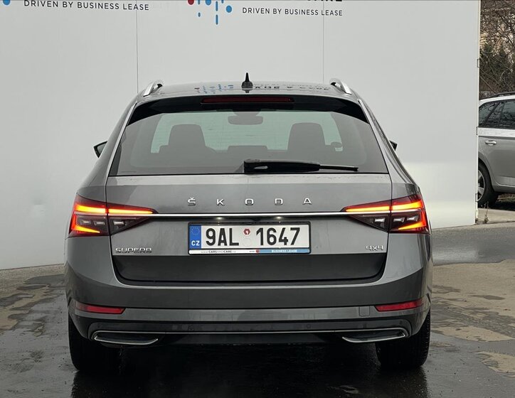 Škoda Superb 24