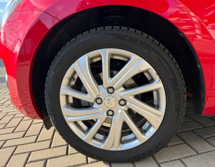 Suzuki Swift Hatchback 1,2 l 61 kw