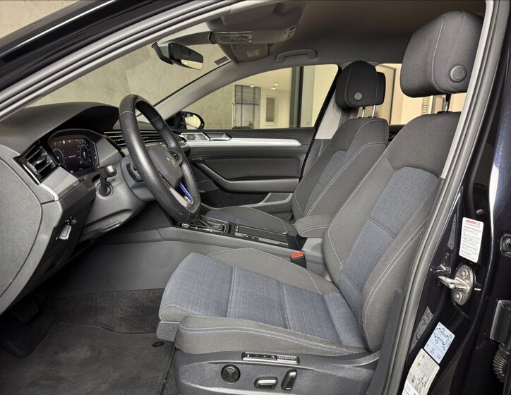 Volkswagen Passat Kombi 1,4 l 160 kw