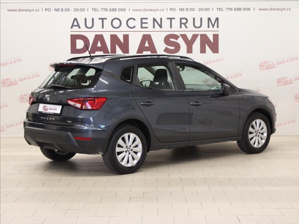 Seat Arona