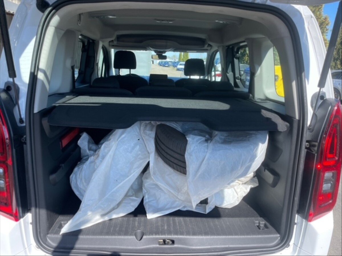 Opel Combo Skříň 1,2 l 81 kw