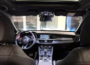 Alfa Romeo Stelvio SUV / Terénní 2,0 l 206 kw