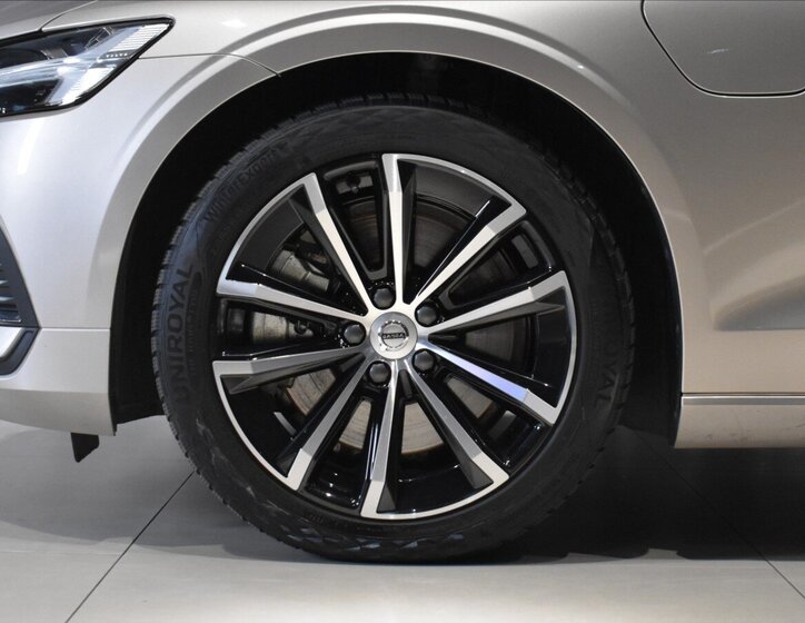 Volvo V60 Kombi 2,0 l 186 kw