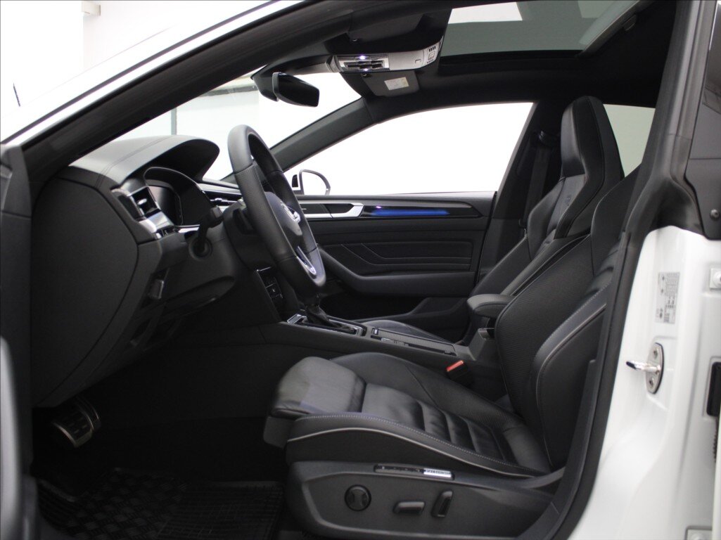 Volkswagen Arteon Liftback 2,0 l 206 kw