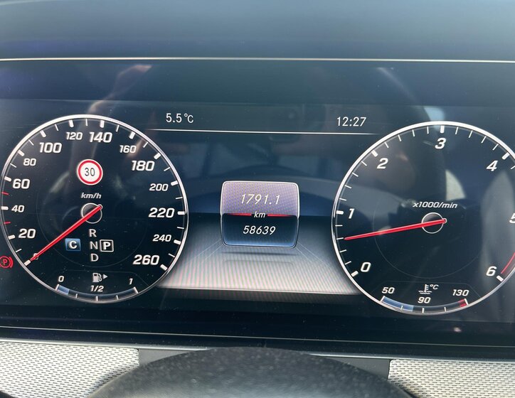 Mercedes-Benz Třídy E Sedan / Limuzína 3,0 l 190 kw