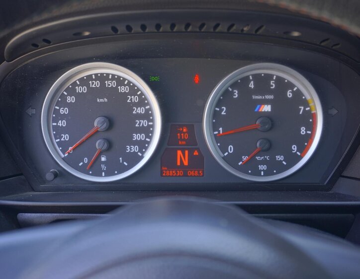 BMW M5 Sedan 5,0 l 373 kw