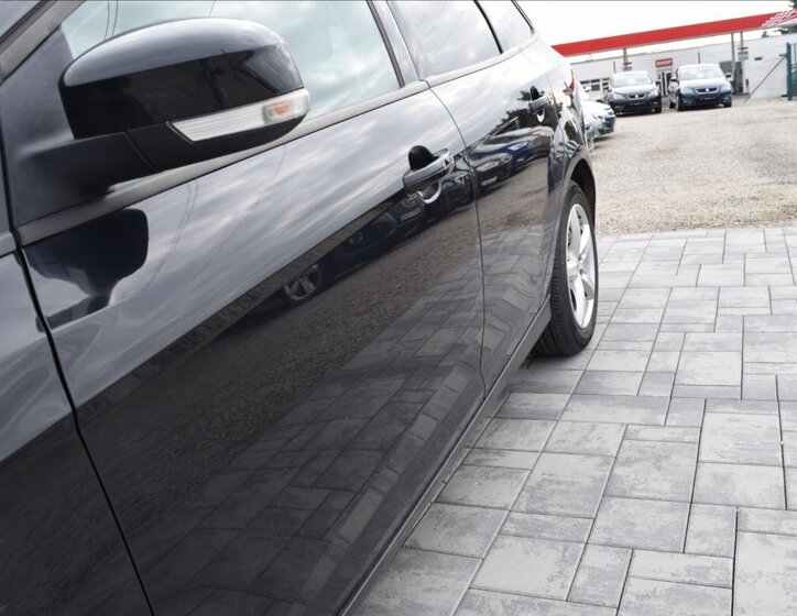 Ford Focus Kombi 998,0 92 kw