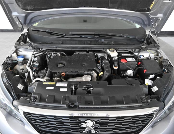 Peugeot 308 5