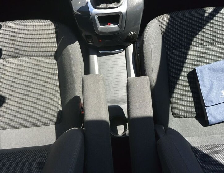 Peugeot 5008 MPV 1,6 l 88 kw