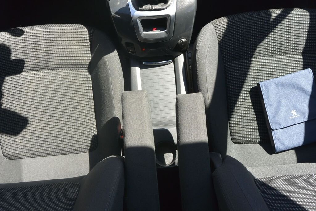 Peugeot 5008 MPV 1,6 l 88 kw