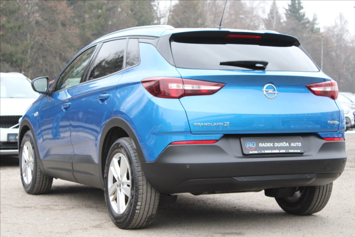 Opel Grandland X SUV 1,2 l 96 kw
