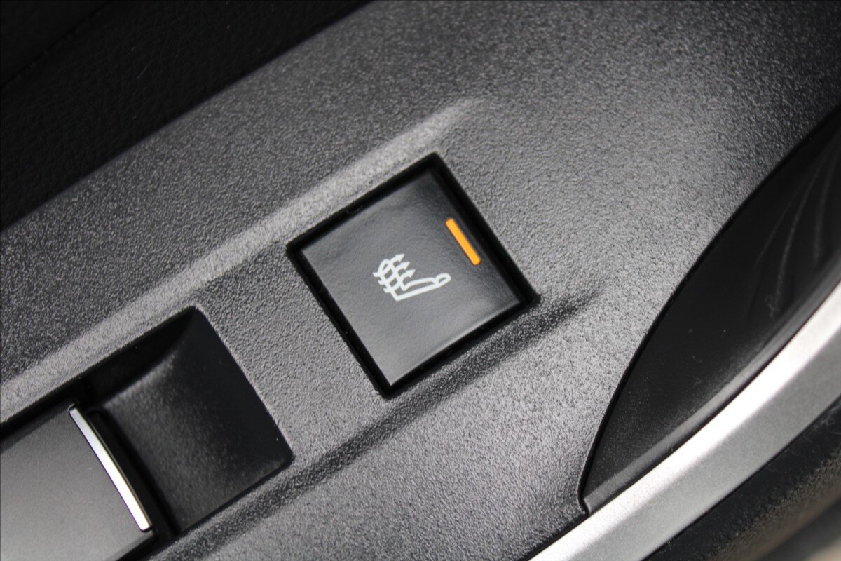 Toyota RAV4 SUV 2,0 l 129 kw