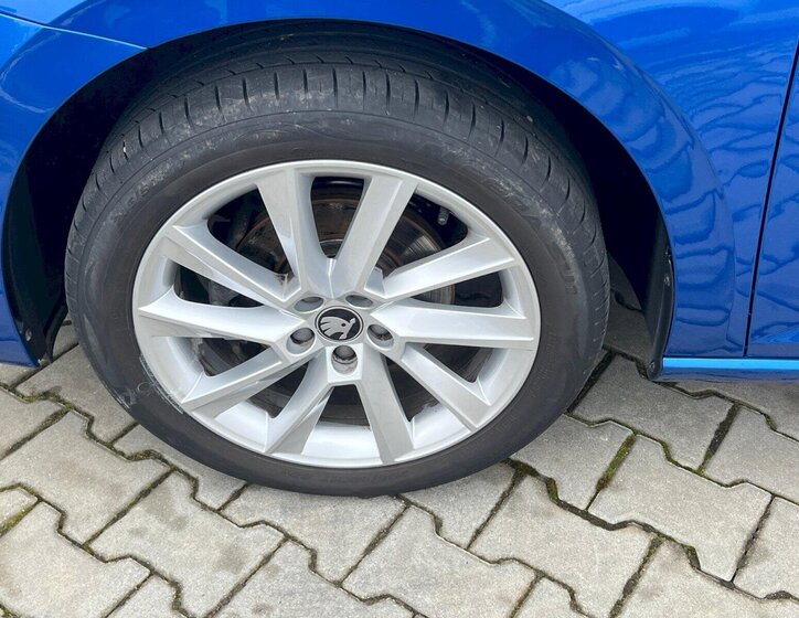 Škoda Scala Hatchback 1,0 l 85 kw