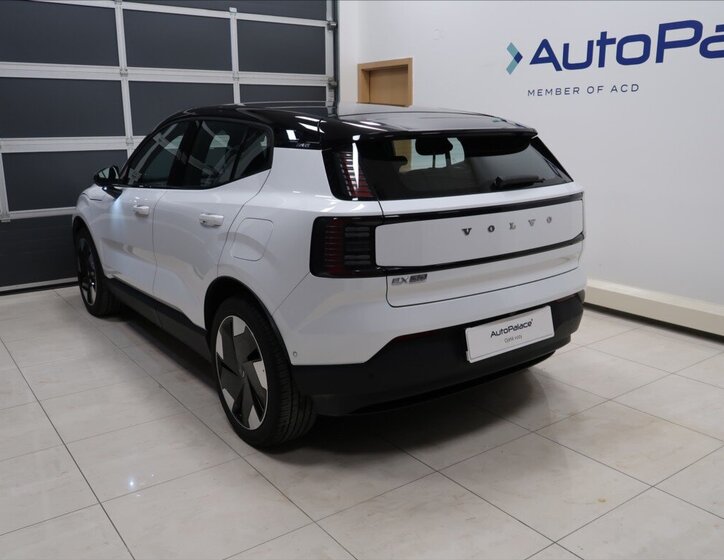 Volvo EX30 Hatchback 0,0 200 kw