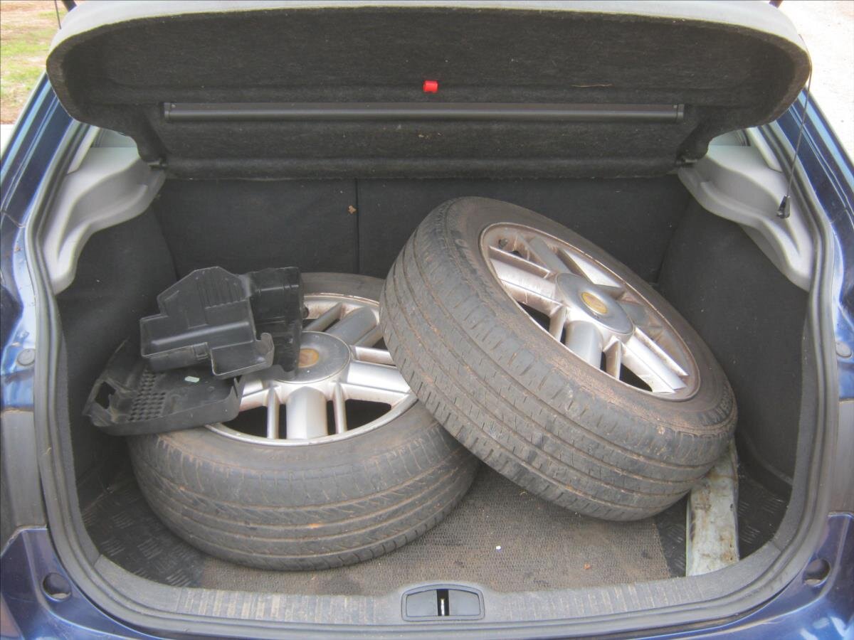 Renault Laguna Hatchback 1,8 l 86 kw