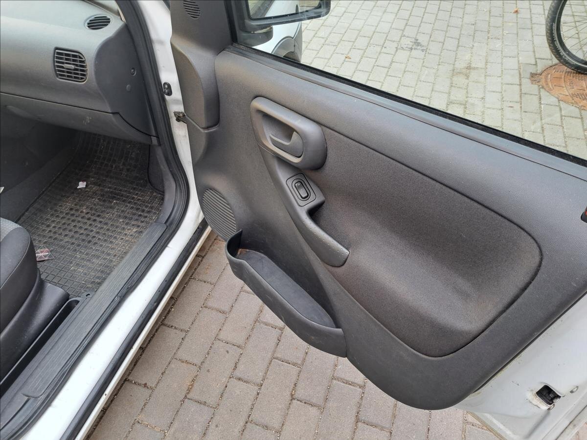 Opel Combo Skříň 1,2 l 55 kw