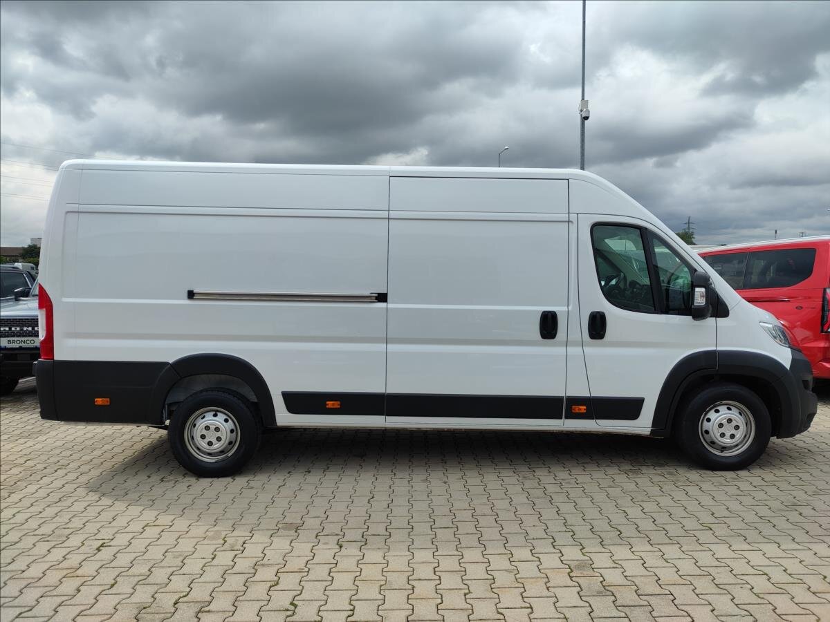 Opel Movano Skříň 2,2 l 121 kw