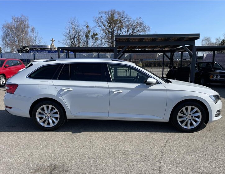 Škoda Superb Kombi 2,0 l 110 kw