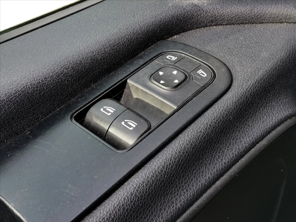 Mercedes-Benz Sprinter Valník 3,0 l 140 kw