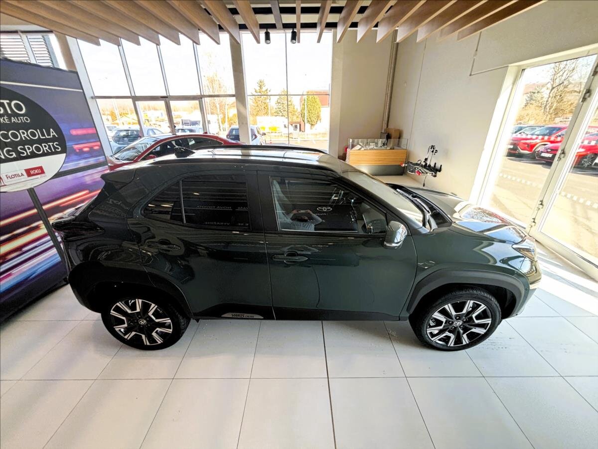 Toyota Yaris Cross SUV 1,5 l 96 kw
