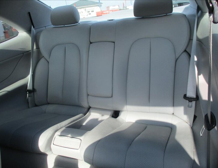 Mercedes-Benz CLK Kupé 2,0 l 120 kw