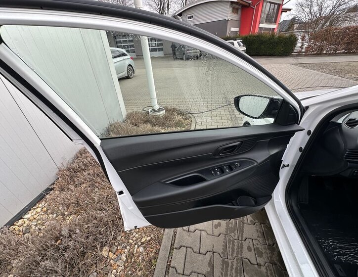 Hyundai i20 Hatchback 1,2 l 58 kw