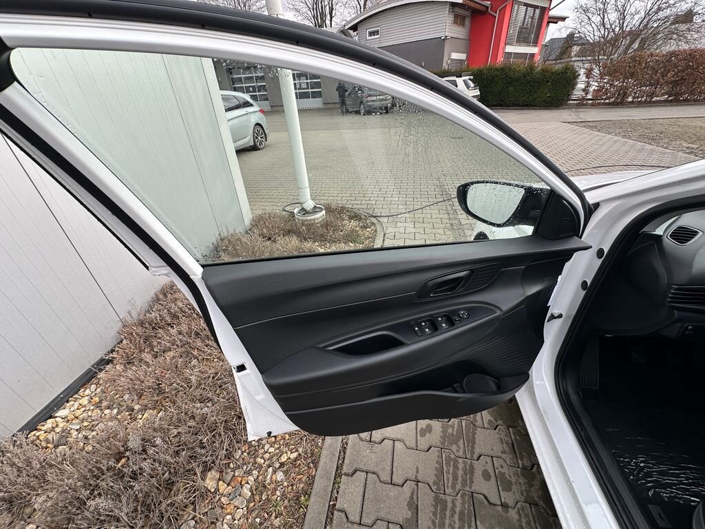 Hyundai i20 Hatchback 1,2 l 58 kw