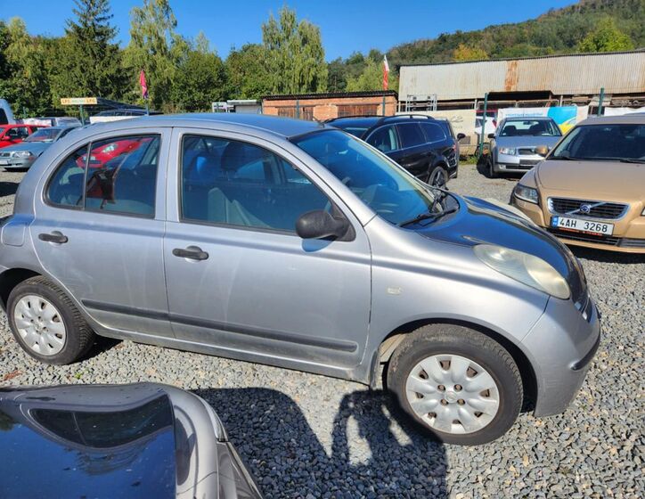 Nissan Micra 5