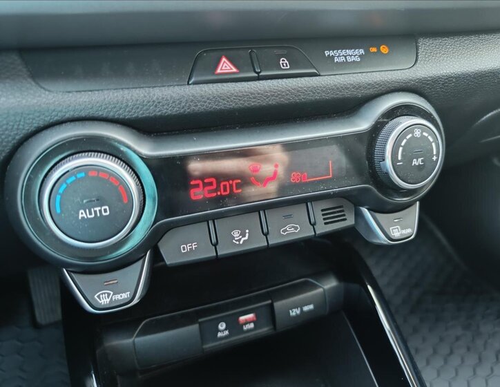 KIA Rio Hatchback 1,4 l 73 kw