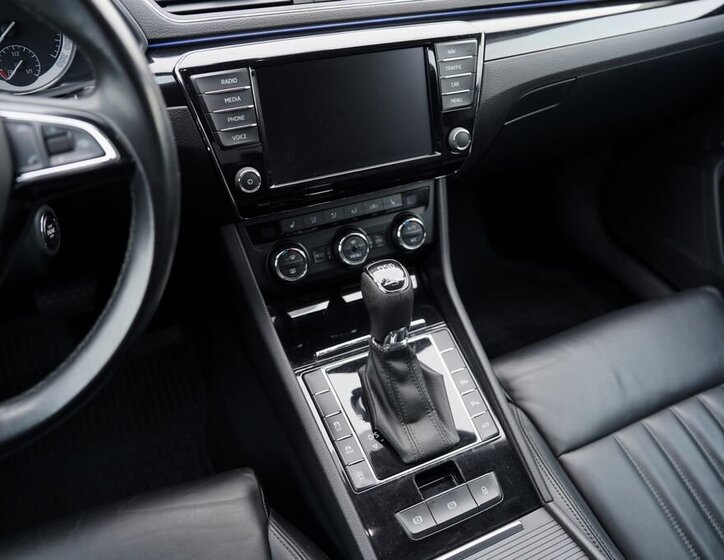 Škoda Superb Sedan 2,0 l 140 kw