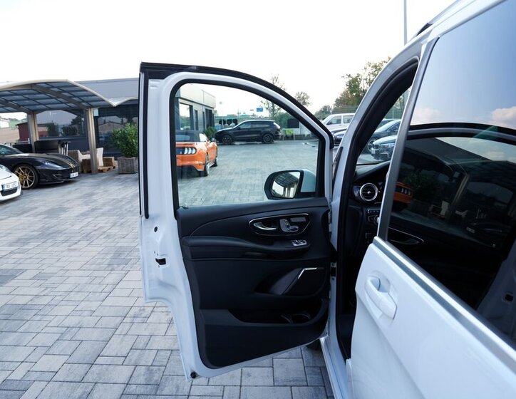 Mercedes-Benz Třídy V 15