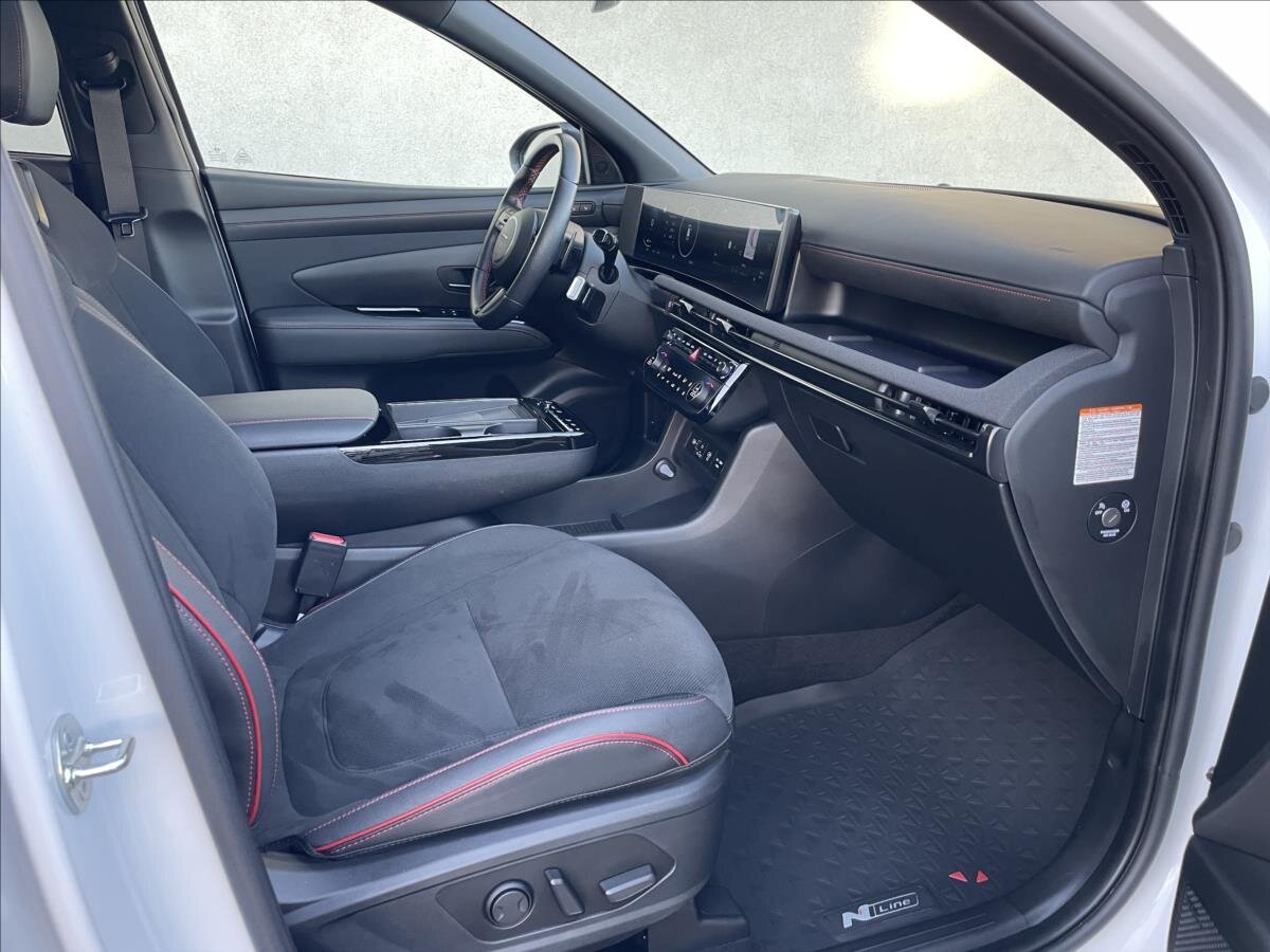 Hyundai Tucson SUV / Terénní 1,6 l 158 kw