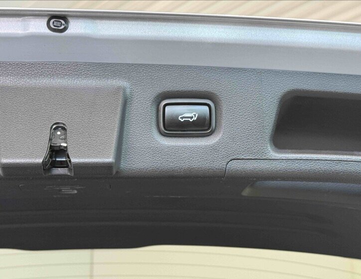 Hyundai Santa Fe SUV / Terénní 2,2 l 147 kw