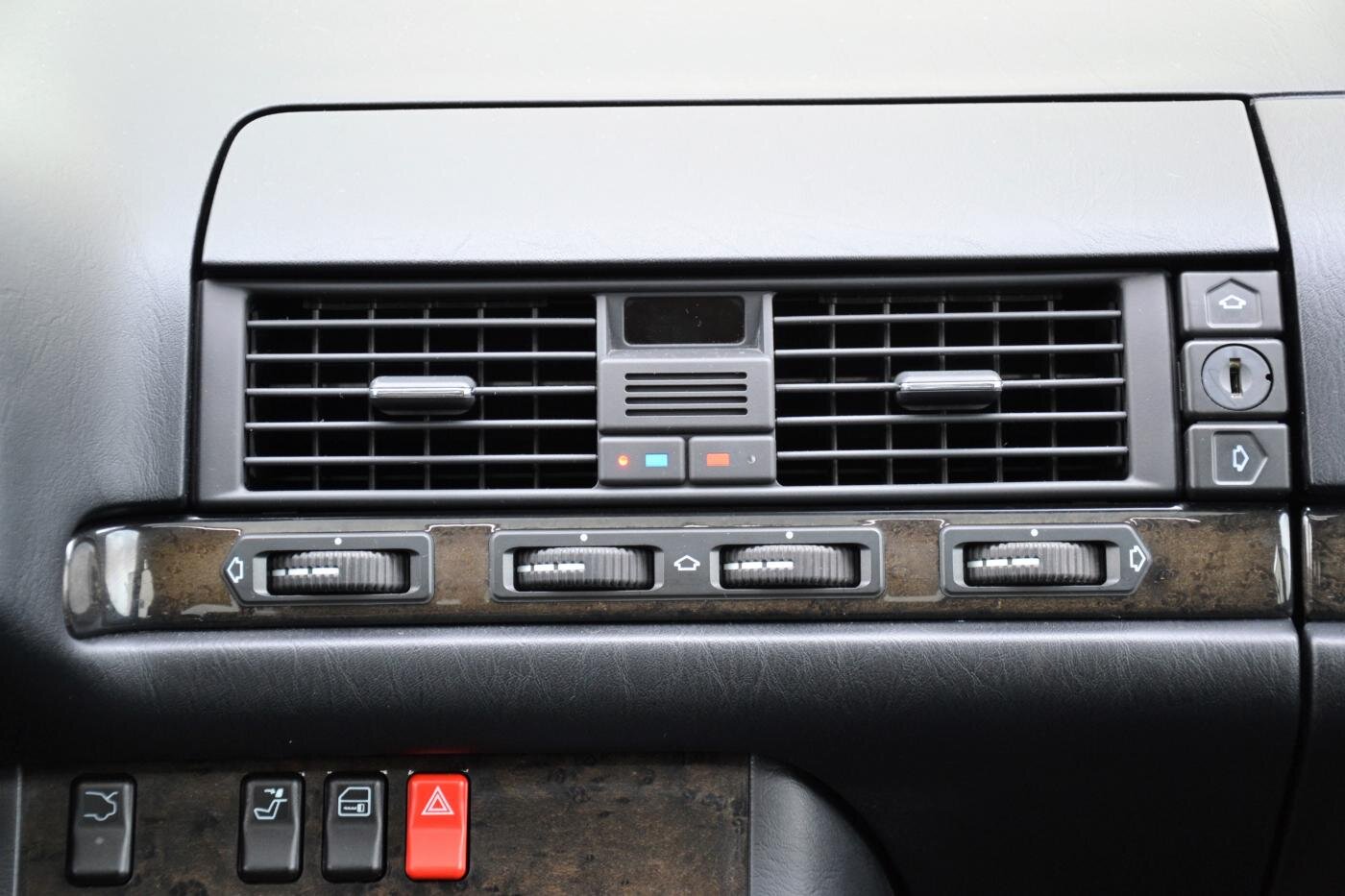 Mercedes-Benz Třídy S Sedan 3,0 l 130 kw