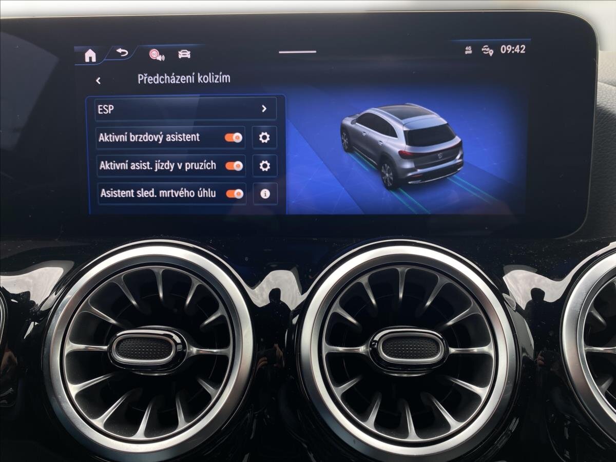 Mercedes-Benz EQA SUV / Terénní 0,0 140 kw