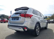 Mitsubishi Outlander SUV / Terénní 2,0 l 110 kw