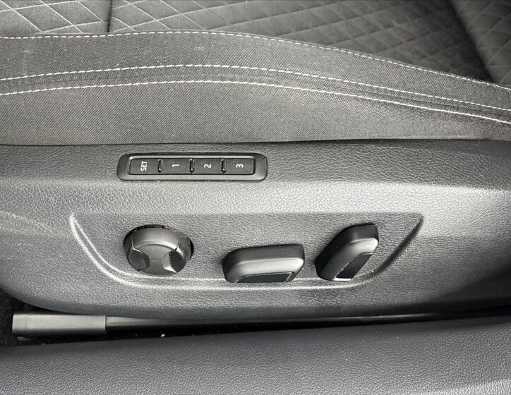 Škoda Superb Kombi 2,0 l 140 kw