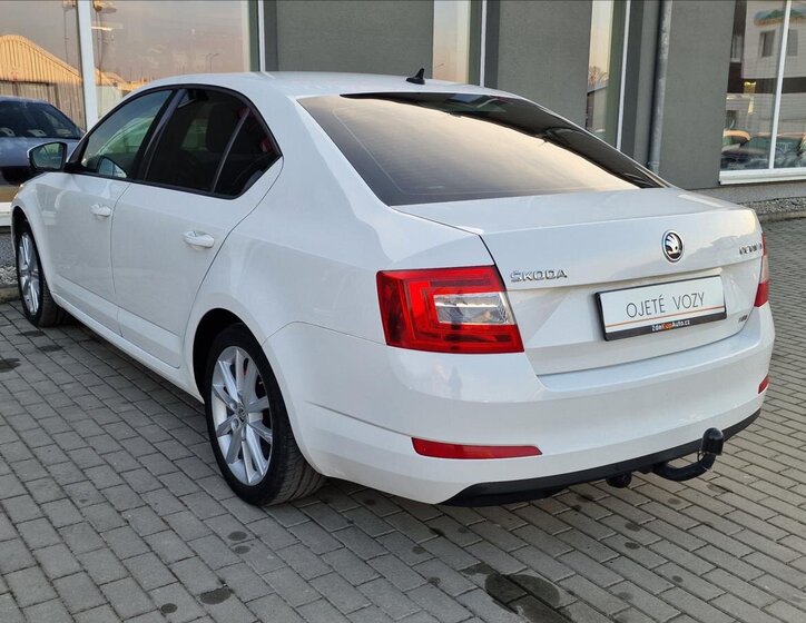 Škoda Octavia Sedan / Limuzína 2,0 l 110 kw