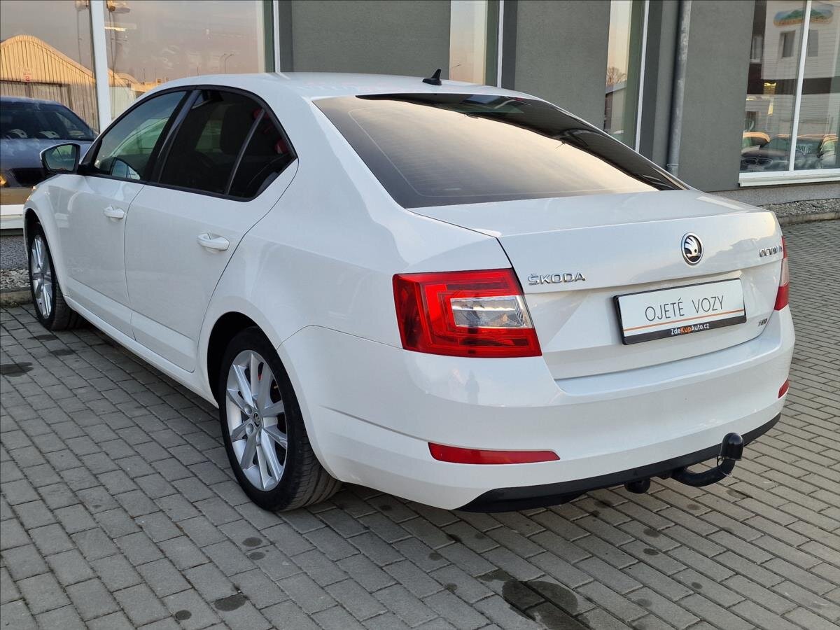 Škoda Octavia Sedan / Limuzína 2,0 l 110 kw