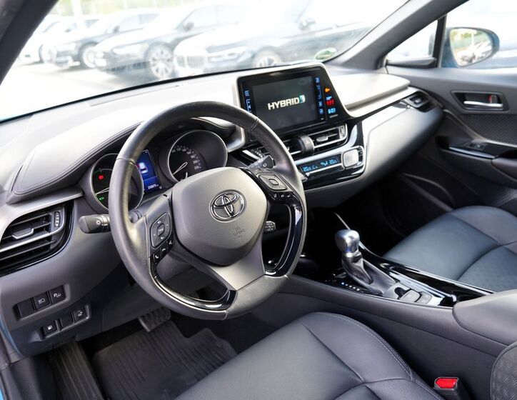 Toyota C-HR 23