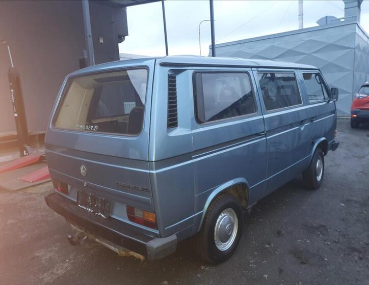 Volkswagen Caravelle 6